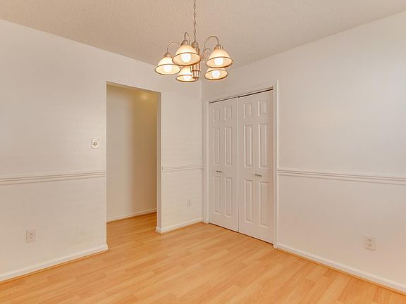 4th image of 4145 O'Hare Dr