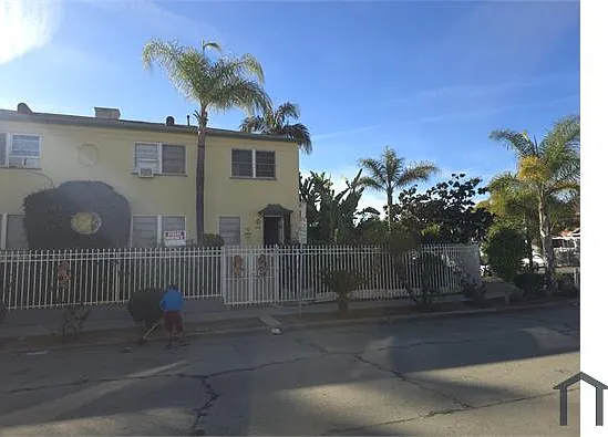 4772 Willow Brook Ave — Photo 2