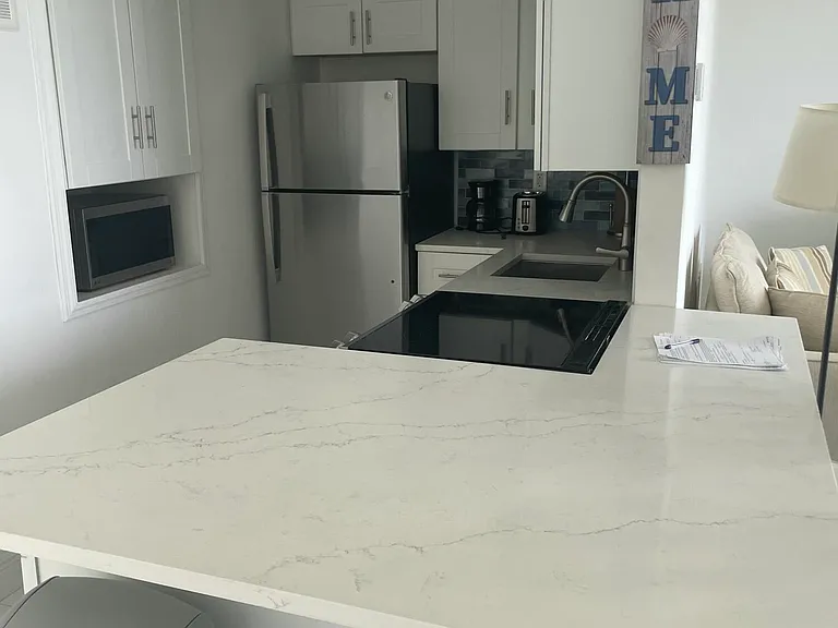 1731 SE 15th St #505 — Photo 5