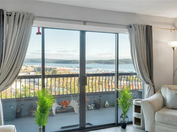 907 Cedar St #204, Campbell River, BC V9W 2W1