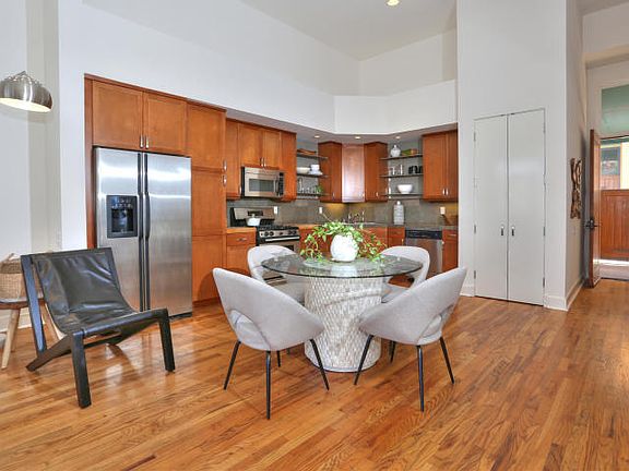 5th image of 350 Chapala St Unit 210