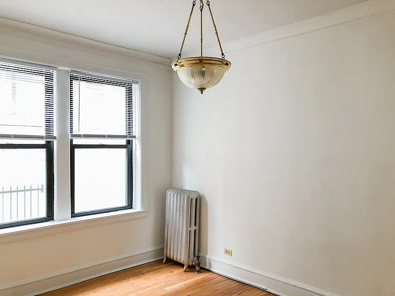 3911 1/2 N Greenview Ave #1 — Photo 7