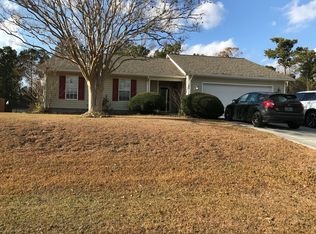 209 Marsh Hen Ct, Swansboro, NC 28584