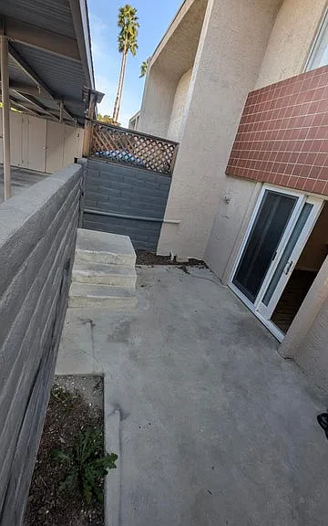 2260 N Indian Canyon Dr #B — Photo 29