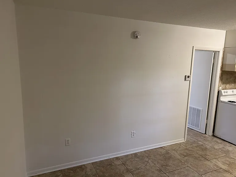 1632 Jefferson Ave #105 — Photo 6