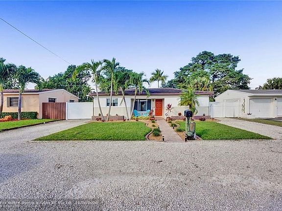4th image of 1141 SW 32nd St