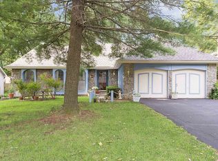 10203 W 98th Ter, Overland Park, KS 66212