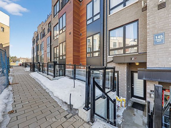 3rd image of 145 Tapscott Rd #21