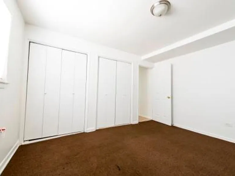 7901 S Paxton Ave — Photo 6