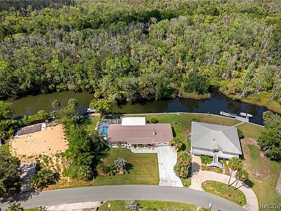 2nd image of 2160 N Watersedge Dr