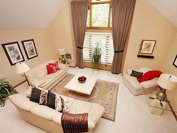 2nd image of 8200 Paddington Ct