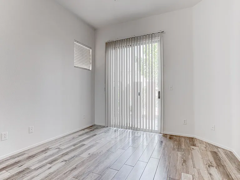 161 Greenwich Village Ave — Photo 24