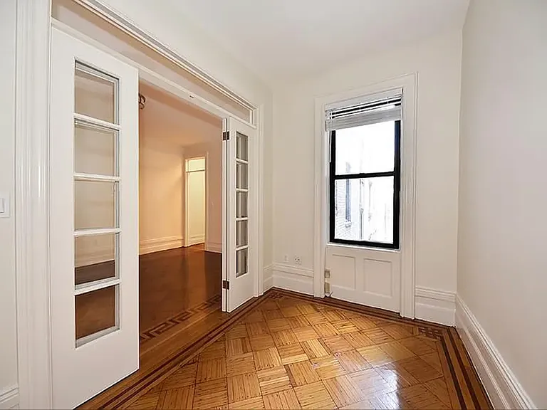 149 W 12th St #4-1 — Photo 4