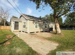 114 Harris Rd, Highlands, TX 77562