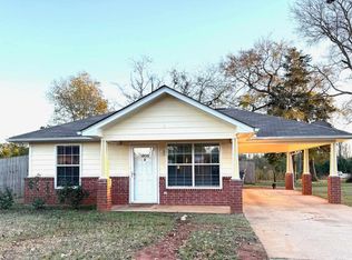 1805 Park Lane Cir, Jacksonville, TX