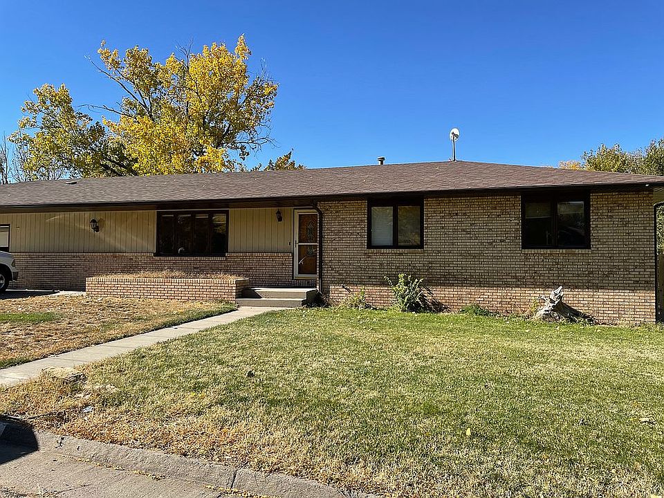 1st image of 814 Willow Valley Dr