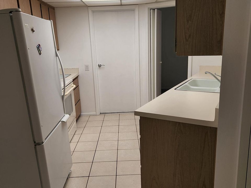 The sunlight in this room eliminates the need to use electricity during daylight hours.