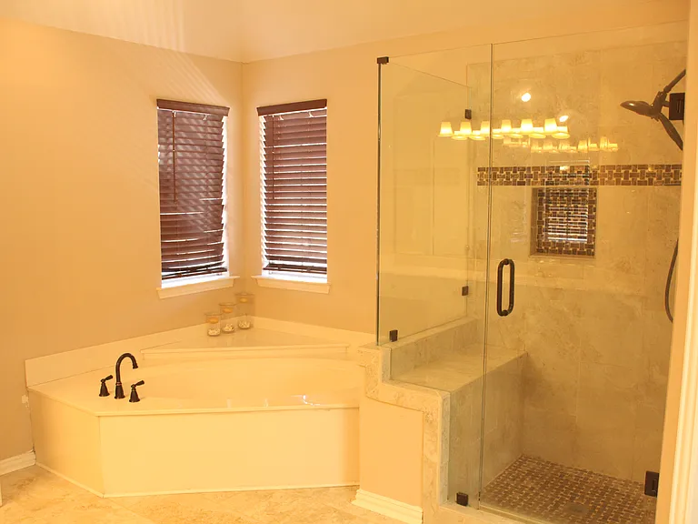 8605 Berwick Dr — Photo 8