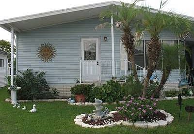 2nd image of 488 Lake Cir