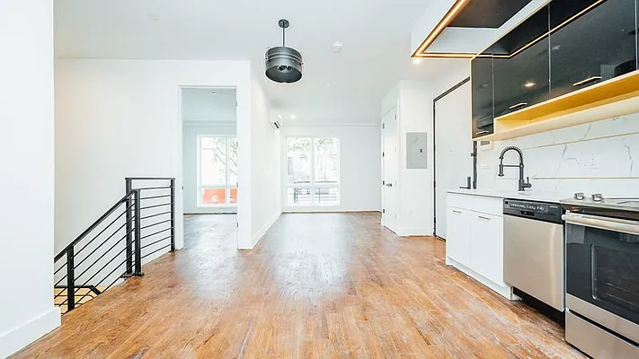 Rented by Nooklyn NYC LLC | media 16