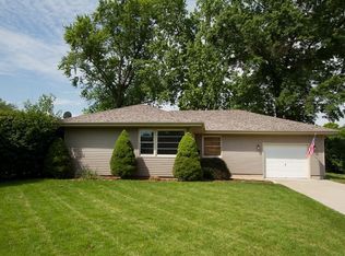 109 N Sanderson Ave, Elsberry, MO 63343