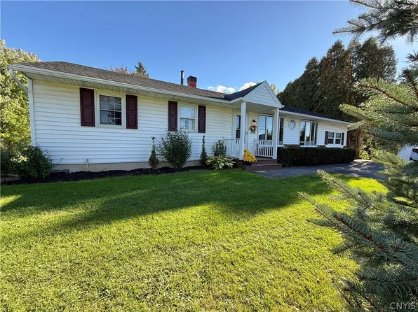 4362 Middle Settlement Rd, New Hartford, NY 13413