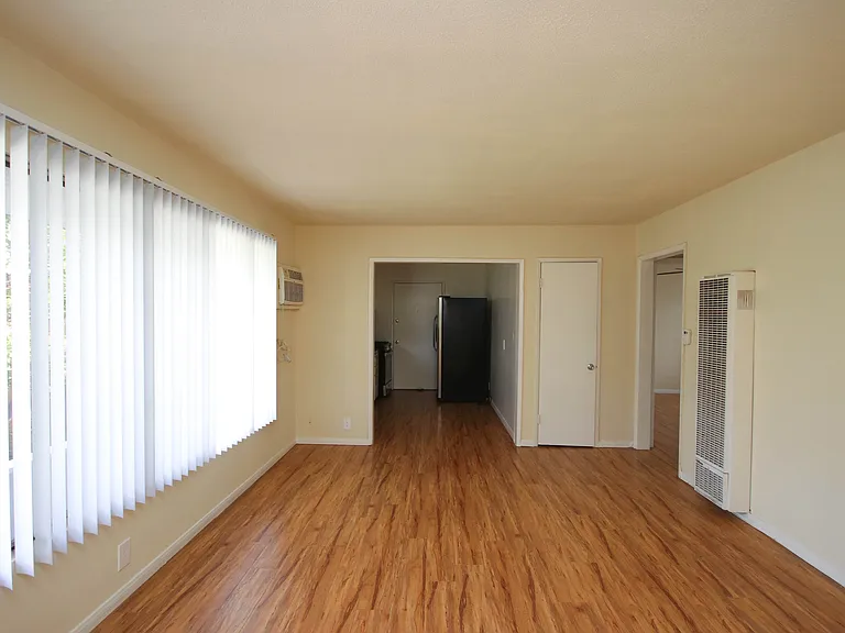 2035 Huntington Dr #6 — Photo 16