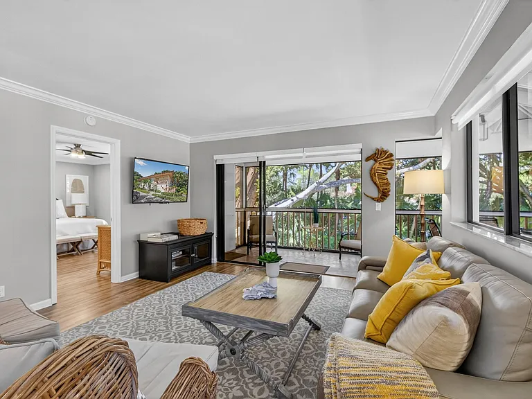 605 Brackenwood Cv — Photo 30