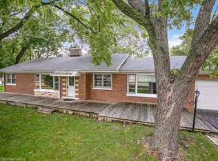 8620 W 75th St, Justice, IL 60458