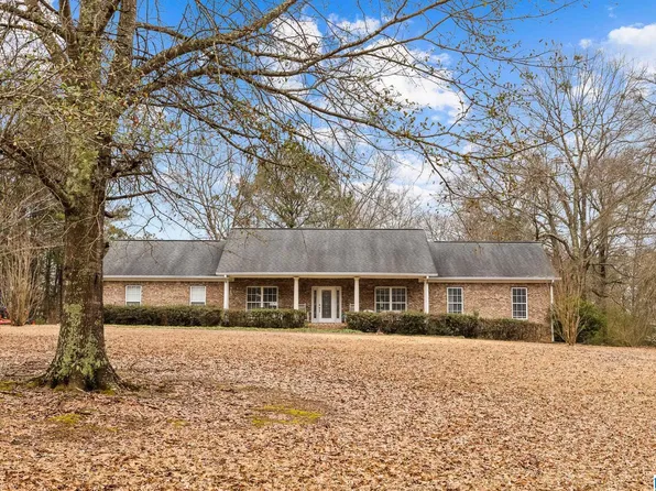814 Deer Trace Rd, Pell City, AL 35125