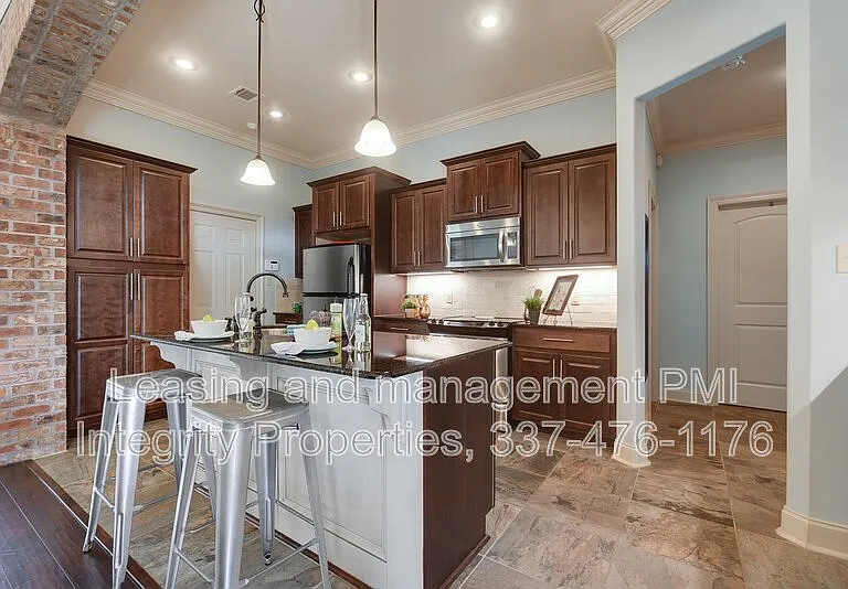 308 Overbrook Dr — Photo 6