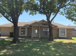 205 Lee Ln, Lorena, TX 76655