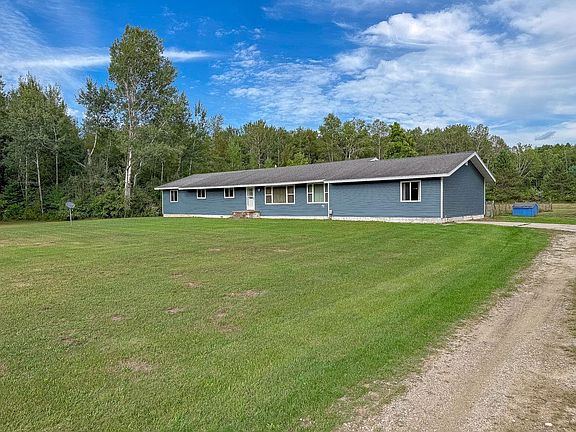 2nd image of 3664 N Geneva Rd