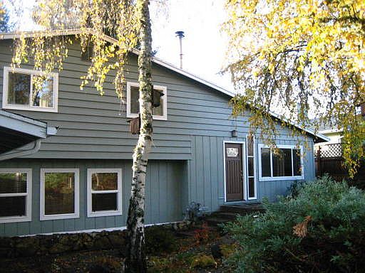 1st image of 1831 NW Finch Ct