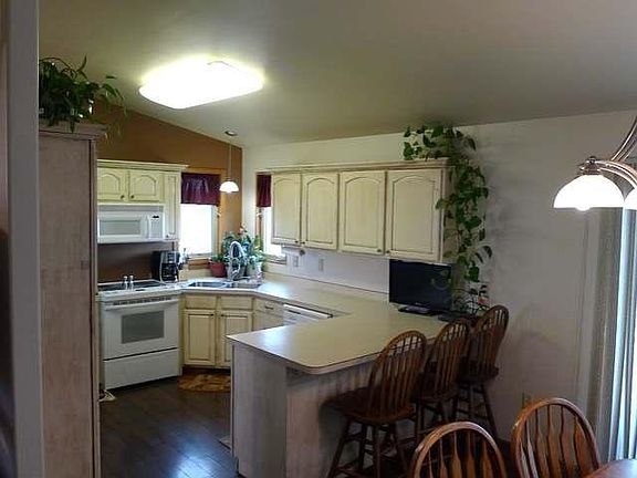 2nd image of 4465 Stonewood Way