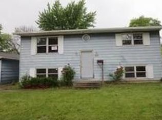 805 W 12th St, Belvidere, IL 61008