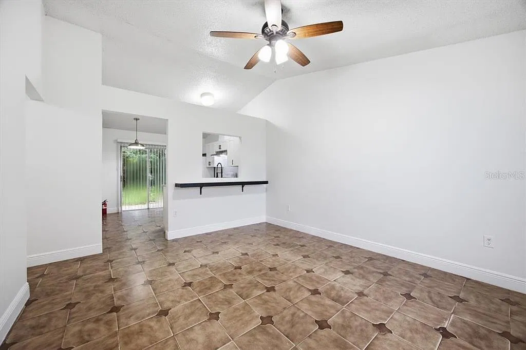 2 bed, 2.0 bath, 837 sqft, $1,650 — Photo 4