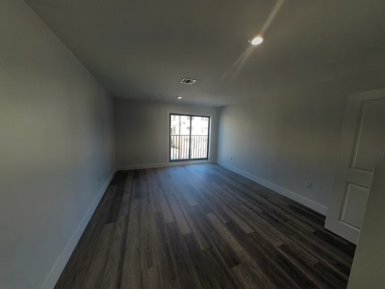 182 Carroll St #207 — Photo 6