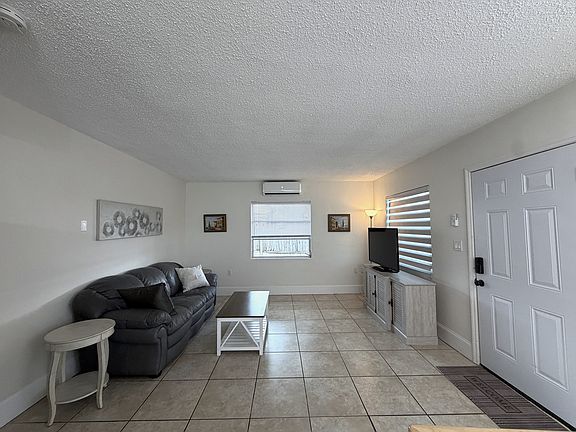 3rd image of 1196 Angle Rd #B