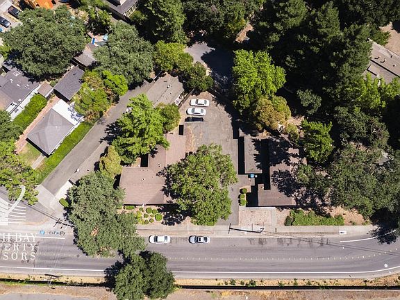 3rd image of 1208 Armory Drive