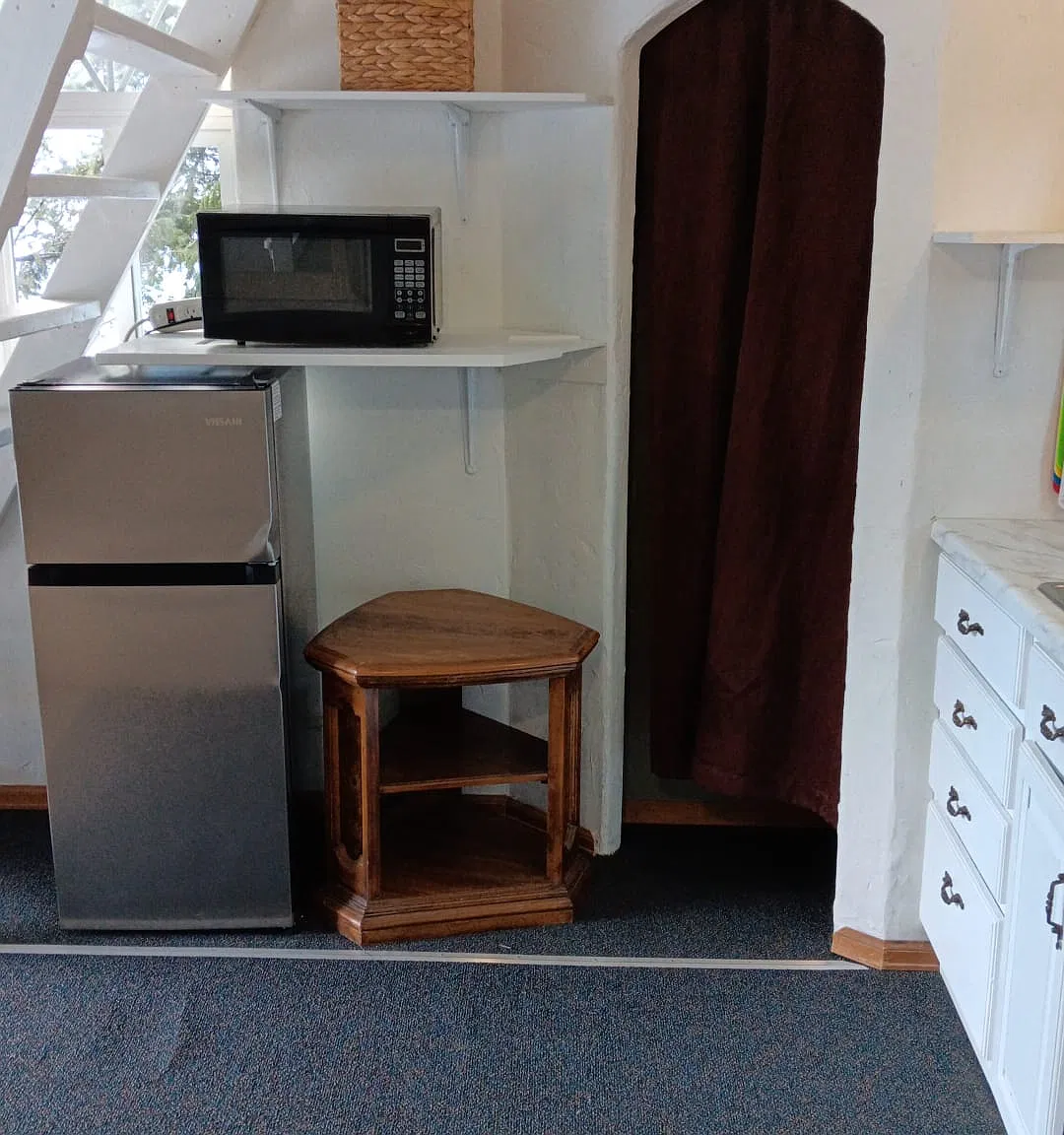 Studio, 250 sqft, $1,000 — Photo 3