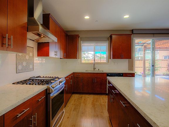 5th image of 9423 Vintner Cir