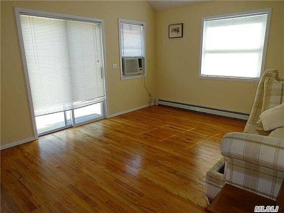 3rd image of 15 Staller Blvd