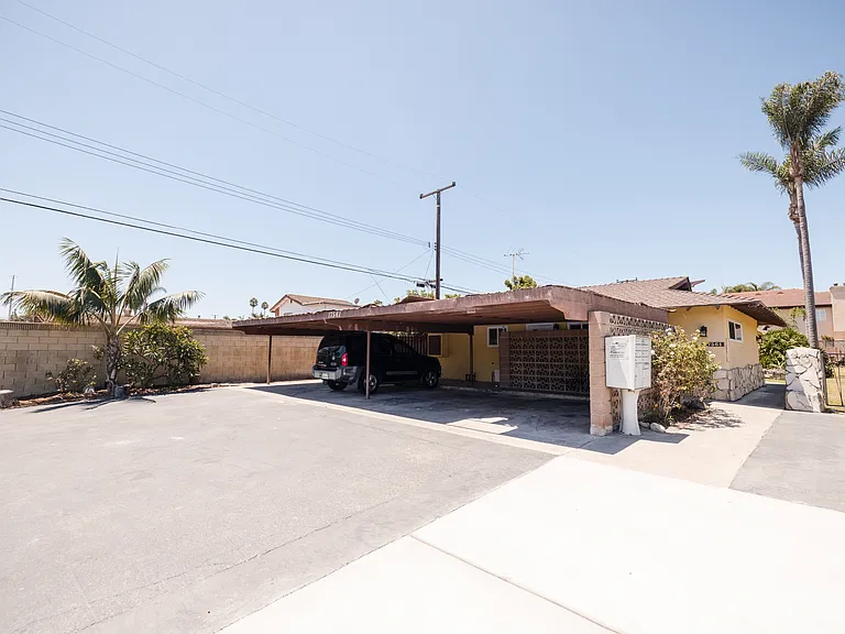 17561 Jefferson Ln #A — Photo 24