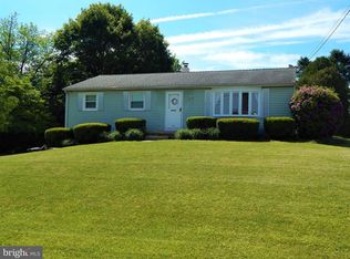 118 Forest Hills Rd, Red Lion, PA 17356