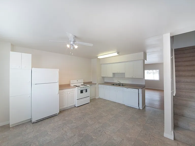 4519 101a Ave NW — Photo 14