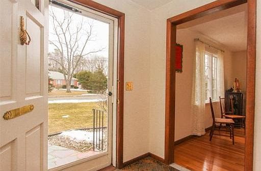 4th image of 76 Woodland Rd