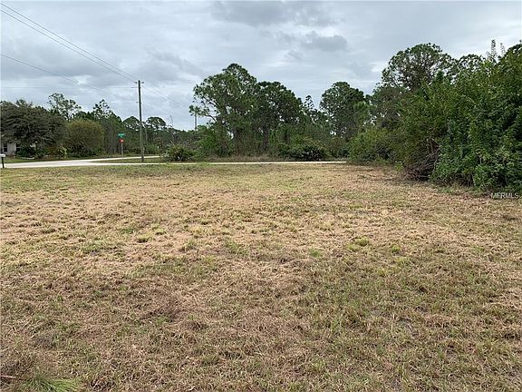 3rd image of 27201 Tribune Blvd