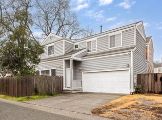 987 Kingwood St, Santa Rosa, CA 95401