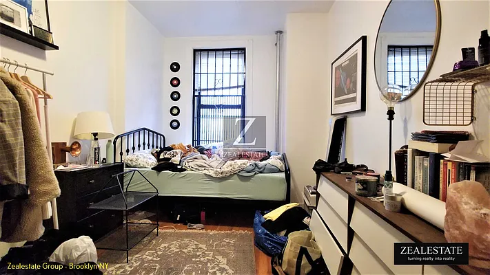 Rented by ZealEstate Group Inc | media 68